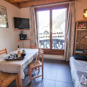 https://apartment-le-triolet8.hotels-rhonealpes.com