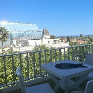 https://residence-lemilia.aixenprovencehotels.org